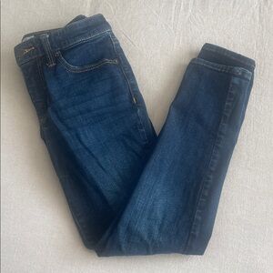 Universal Thread Dark Blue Skinny Jeans